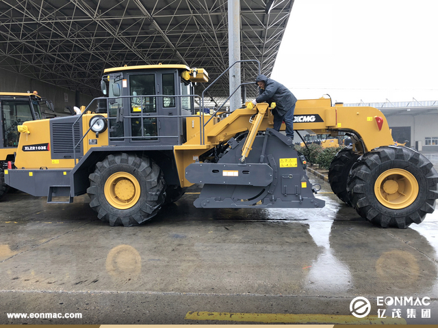 印度客户参观徐工集团工厂