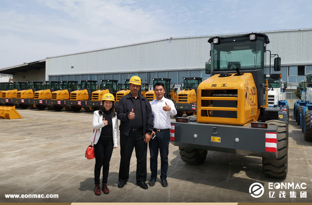 阿尔及利亚客户参观亿茂集团和龙工工厂