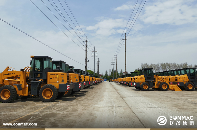 阿尔及利亚客户参观亿茂集团和龙工工厂